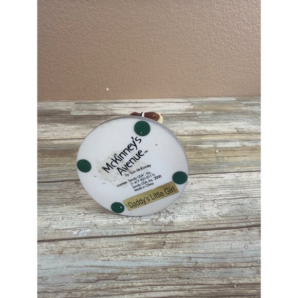 McKinney’s Avenue Daddy’s Little Girl Figurine Tom McKinney 2000 6” H - No Box - Picture 8 of 11